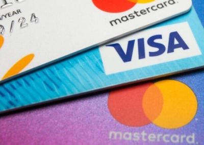 На Украине фиксируется масштабный сбой в работе Visa и Mastercard