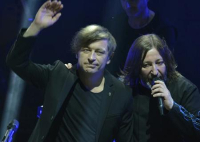«Би-2» отменили концерт в Омске из-за баннера «Za президента»
