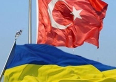 Турки возмущаются высказываниями министра Кулебы и демпингуют на украинских строительных аукционах