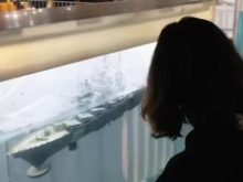 Львовянам нашли развлечение — топить игрушечный крейсер «Москва»