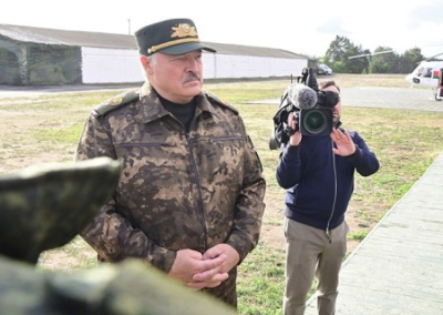 Лукашенко: США ищут новые варианты, вплоть до прекращения поддержки Зеленского