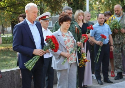 Как в ЛНР вспоминали 80-летие освобождение Луганщины от нацистских захватчиков