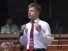 Алексей Гончаренко требует отстранения российской делегации из ПАСЕ из-за отравления Навального