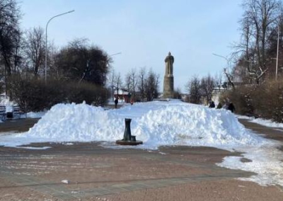 В Костроме задержали мужчину, разрушившего инсталляцию в виде буквы Z