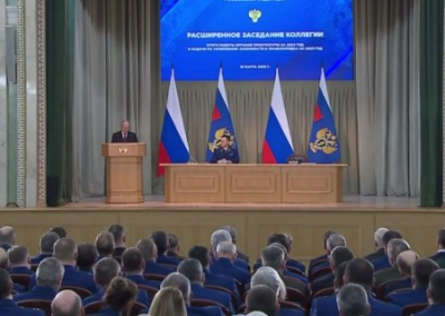 Путин призвал жёстко реагировать на попытки дестабилизации в РФ