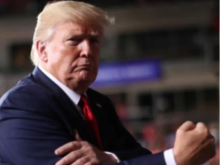Politico: Евросоюз ждёт смерти Трампа