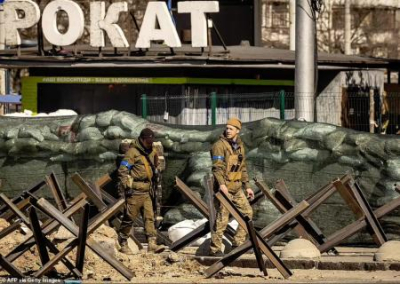 Торговые центры Киева становятся военными объектами