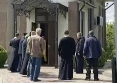 В Черновицкой области рейдерами ПЦУ захвачен храм Иоанна Сочавского