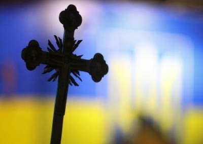 Священника УПЦ МП предадут народному суду за то, что не пустил раскольников отпевать боевика