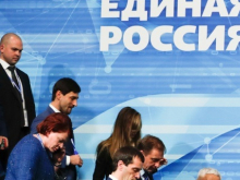 Рейтинг «Единой России» в Москве упал до 20%. Партия власти ищет альтернативу «умному голосованию»
