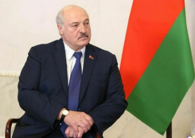Лукашенко призвал начать мирные переговоры по Украине