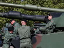 ЕС переключается в режим военной подготовки