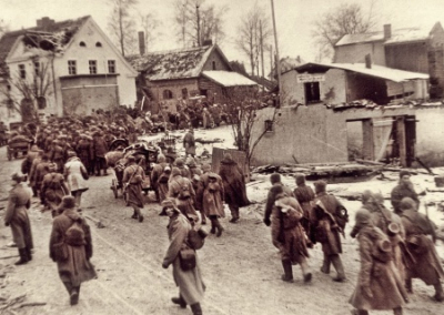 Памятники снесены, герои иные. На Украине забыли о 80-летии освобождения от фашистов