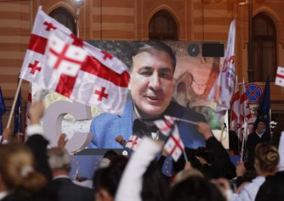 Политолог: Саакашвили добивается в Грузии реализации украинского сценария
