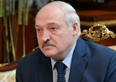Лукашенко: на Украине голодают миллионы, в то время, как эшелонами вывозится чернозём