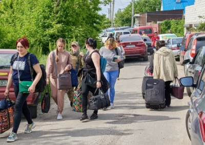 Эвакуированных женщин с детьми из Харьковской области примут санатории Краснодарского края
