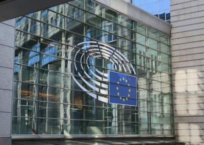 Европарламент запретил въезд в ЕС по паспортам РФ, выданным в Крыму, Донбассе, Запорожской и Херсонской областях