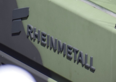 Немецкий Rheinmetall готов вооружить «миротворцев» на Украине