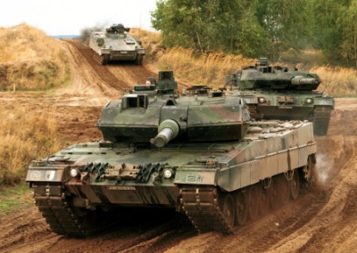 Двенадцать стран готовы передать Украине 100 немецких танков Leopard