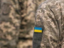 Украинские военные избивают женщин и подростков на улицах украинских городов. Власть прячет их от ответственности