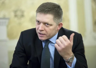 Фицо: проводимая стратегия ЕС и США на Украине явно не работает