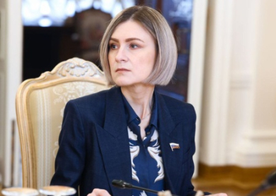 Депутат Бутина не осуждает решение Венгрии и Словакии поддержать антироссийские санкции