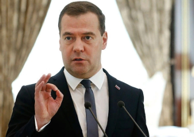 Медведев похвалил Борреля «с потухшим лицом»