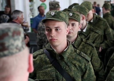Зачем в ДНР ввели военный призыв?