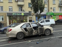 Теракт в центре Луганске. Погиб водитель взорвавшегося автомобиля