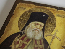 Надежда на чудо? Из украинского храма украли икону крымского святого