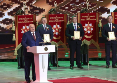Лукашенко: я не верю, что в Западной Европе — зажиревшей, откормленной — кто-то захочет лезть в грязные, вшивые окопы, чтобы воевать