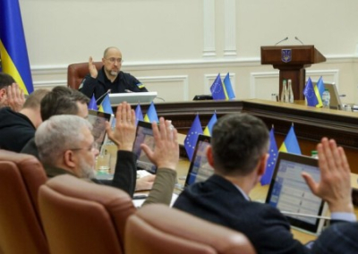 Правительство Украины продлило выплаты переселенцам до марта, дальше — новые правила