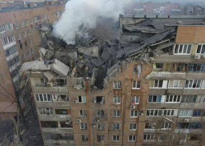 Без денег и крыши над головой: жители ДНР рассказали о проблемах с получением компенсации за разрушенное обстрелами жильё