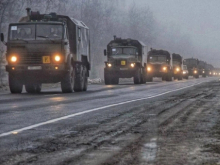 На Украине знаки «Колонна» на грузовиках ВC Белоруссии приняли за военные символы