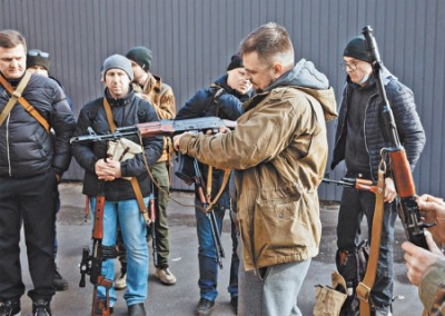 От жителей Днепропетровщины требуют сдать оружие, полученное в начале СВО