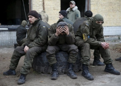 Украинцы тысячами бегут из ВСУ. Развязка близка?