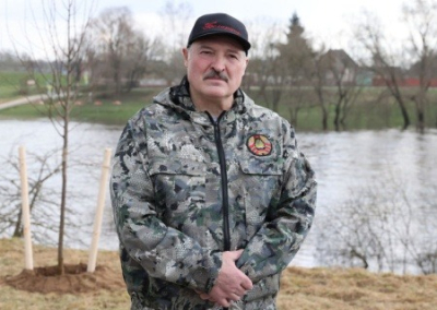 Лукашенко не будет прививаться от коронавируса