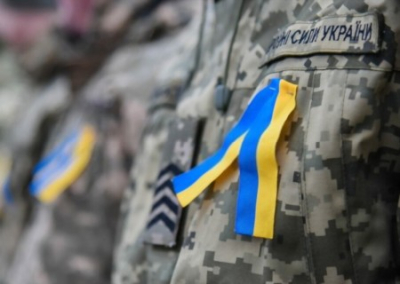 Украинцы бегут из страны, а оставшиеся пытаются противостоять насильственной мобилизации