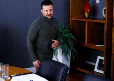Зеленский утвердил заморозку выплат по внешнему долгу Украины до октября