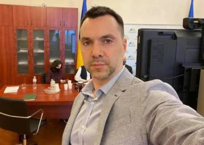 Арестович идёт в президенты Украины с обещанием не отвоёвывать потерянные территории