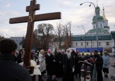 Это не я! Зеленский открестился от запрета Украинской православной церкви