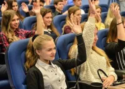 В ЛНР готовятся к выборам в Молодёжный парламент