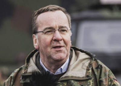 Вторжение Украины в Россию поддержал министр обороны Германии
