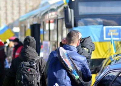 Чехия пытается избавиться от украинских беженцев, оплатив им дорогу домой