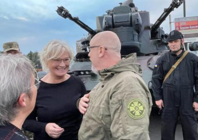 Министр обороны Германии в один день посетила Украину и Молдову