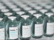 Китай хочет отсрочить поставки вакцин от COVID-19 на Украину