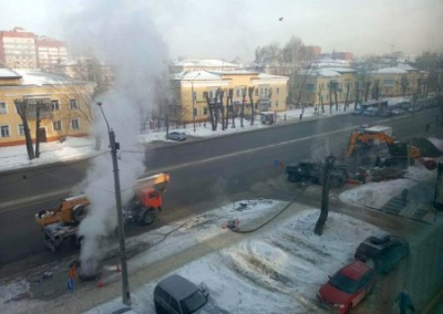 В Новосибирске коммунальная катастрофа. В городе стабильно рвутся трубы теплосети