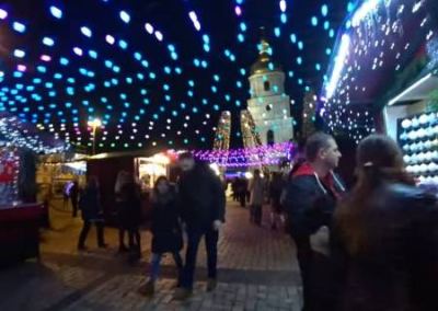 Шмыгаль обещал украинцам свет на новогодние праздники, если не будет обстрелов
