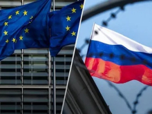 Зеленский потребовал от Евросоюза ускорить введение очередных санкций против России