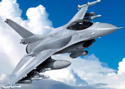 Безуглая подготавливает украинцев к неэффективности F-16 на поле боя. Виноват командующий ВС ВСУ